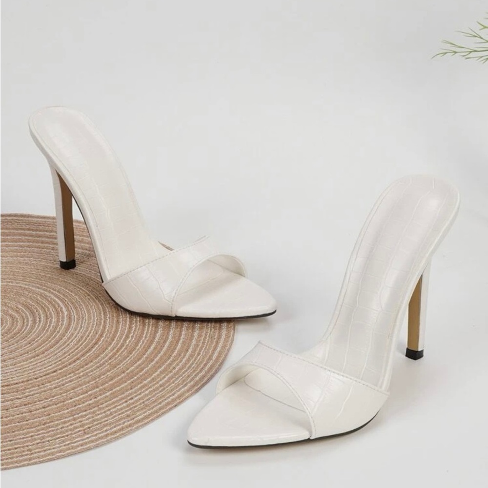 Croc white mules